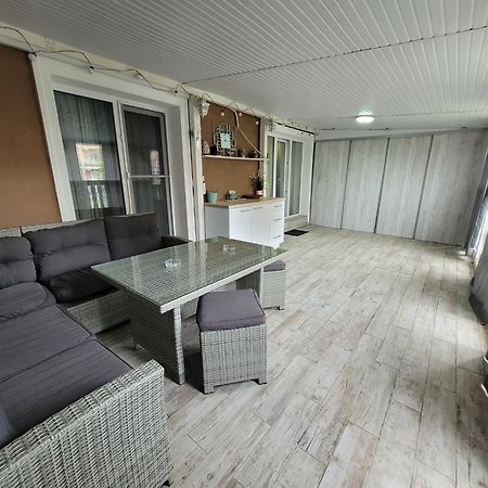 La Dolce Vita Apartment Stefanestii de Jos Eksteriør bilde