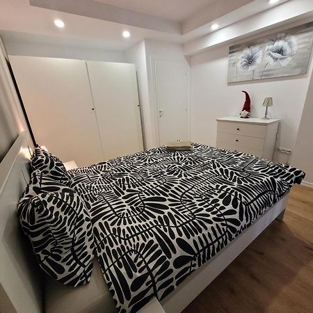 La Dolce Vita Apartment Stefanestii de Jos Eksteriør bilde